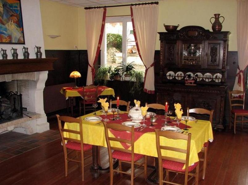 Le Soleil Bed & Breakfast Wildenstein ภายนอก รูปภาพ